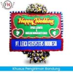 karangan Bunga Happy Wedding Bandung, toko Bunga Papan happy wedding Bandung, toko bunga papan bandung